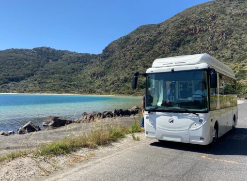 Pantelleria: debutto degli autobus elettrici Rampini