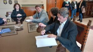 Modena: firmato l’accordo tra Seta e le istituzioni locali per l’inserimento lavorativo degli stranieri con status di protezione internazionale