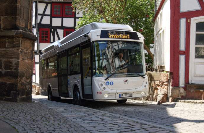 Germania: Rampini consegna 2 Bus Elettrici alla Stadtwerke Marburg
