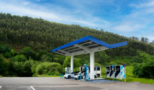 Elettricità al 100% green nella rete di ricarica DKV Mobility