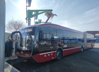 Bologna: Tper, presentati i nuovi bus elettrici