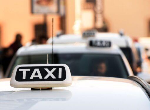 Roma: Taxi, on line il bando per 1000 licenze