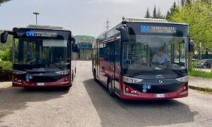 Cosenza: Amaco, consegnati i primi 2 bus elettrici