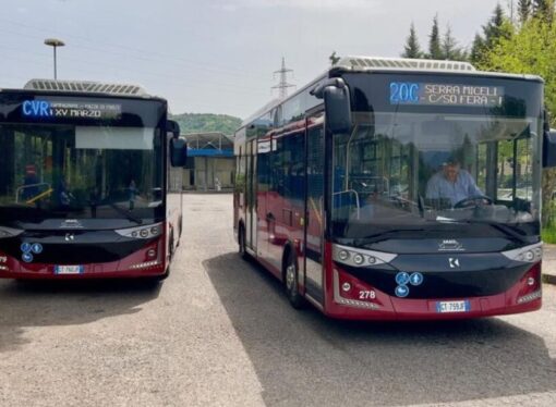 Cosenza: Amaco, consegnati i primi 2 bus elettrici
