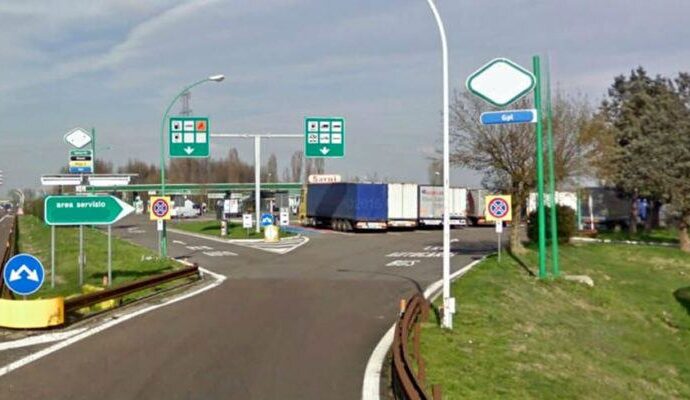 Autostrade: Mit, firmato il decreto per la ristrutturazione della rete di aree di servizio