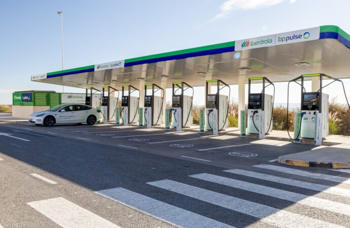 DKV Mobility amplia la rete di ricarica EV in Spagna con oltre 550 nuovi punti di ricarica