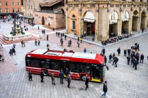 Bologna: Tper, presentati  i primi bus a idrogeno Solaris Urbino 12 hydrogen