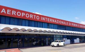 Rimini: nuovo servizio bus serale tra l’aeroporto, Metromare e stazione ferroviaria