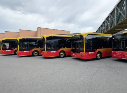Bergamo: ATB, consegnati 11 nuovi autobus elettrici