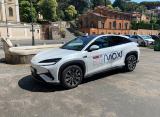Maxi Mobility raccoglie 1,2 Milioni di Euro per accelerare la transizione elettrica di taxi e flotte urbane.