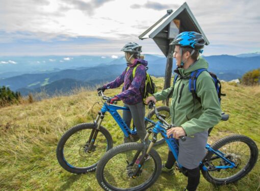 Turismo sostenibile: così bike sharing ed AI rilanciano strutture e territori