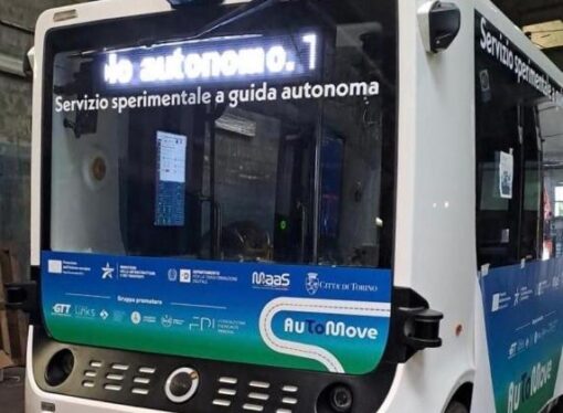 Torino: bus senza autista, al via i test