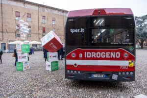 Ferrara: Tper, da ieri in servizio i primi bus a idrogeno