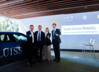 Car sharing elettrico: prende il via il progetto di Luiss, Acea e Renault