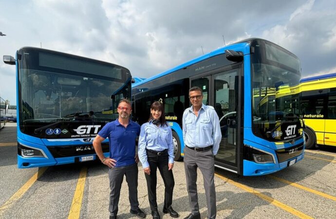 Torino: GTT, in servizio nuovi 5 autobus extraurbani a metano