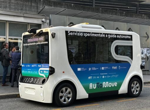 Torino: la navetta a guida autonoma AuToMove apre le prenotazioni ai cittadini