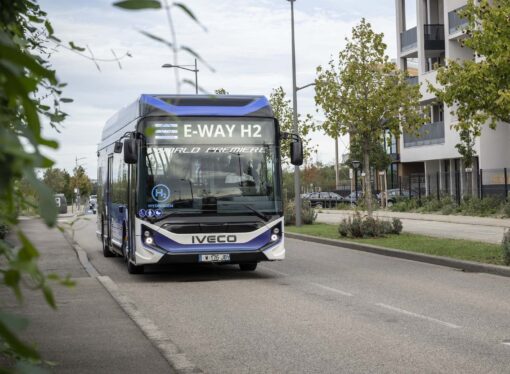 Imola: Tper, arrivati i 3 midbus elettrici Iveco E-Way