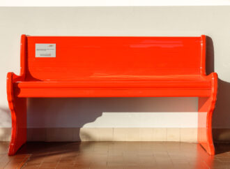 Milano: ATM, posata la terza panchina rossa in memoria di Alessandra Cità