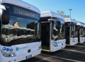 Belluno: bambino costretto a scendere dal bus, bufera su Dolomitibus