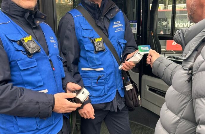 Treviso: MOM, debutto delle bodycam per i controllori