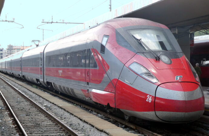 Hitachi Rail e Trenitalia: contratto da 260 milioni per 9 nuovi Frecciarossa
