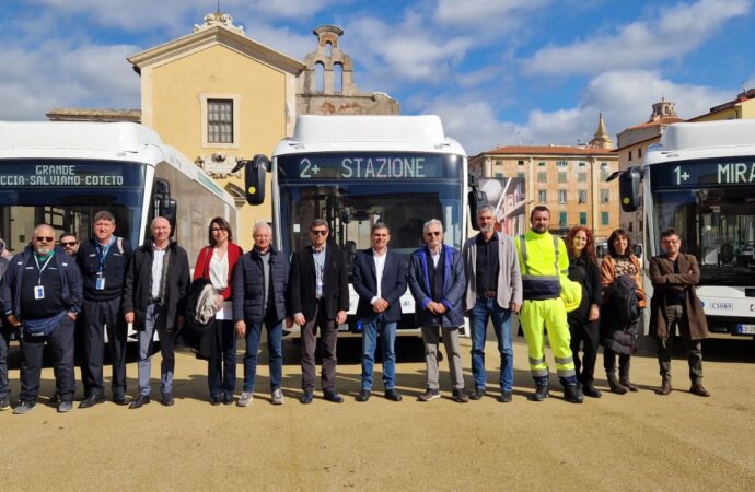 Livorno: presentati tre nuovi bus elettrici