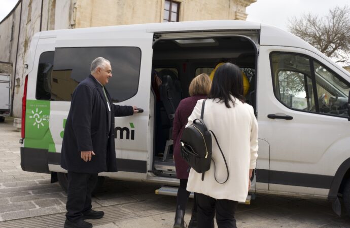 Trasporto a chiamata: da Ragusa un modello per le aree interne.
