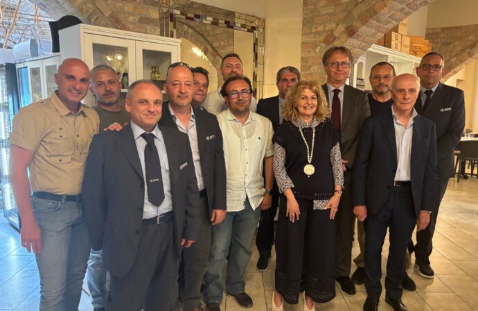 Lodi: Star Mobility, premiazione per i dipendenti con 25 anni di servizio