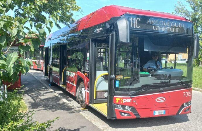 Bologna: debuttano oggi in servizio di linea i bus a idrogeno di Tper