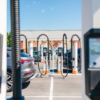 Più energia e potenze più elevate in meno tempo per le ricariche pubbliche in Europa