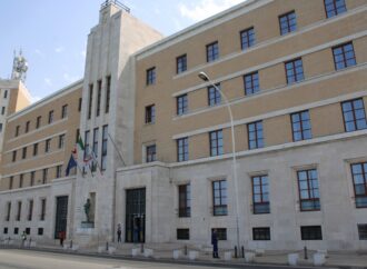 Puglia: dalla Regione 8 milioni per il Bonus Trasporti per gli studenti
